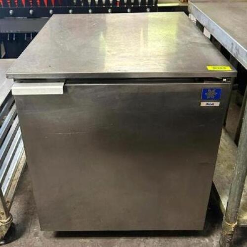 DESCRIPTION: UNDERCOUNTER REFRIGERATOR BRAND/MODEL: MCCALL R-6E QTY: 1