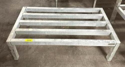 DESCRIPTION: 42" DUNNAGE RACK SIZE: 42"X24"X12" QTY: 1