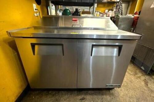 TRUE REFRIGERATED PREP TABLE