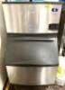 COMMERCIAL 310LBS ICE MACHINE
