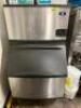 COMMERCIAL 310LBS ICE MACHINE - 4