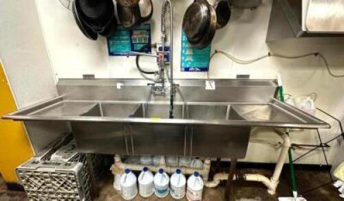 STAINLESS STEEL TRIPLE COMPARTMENT SINK