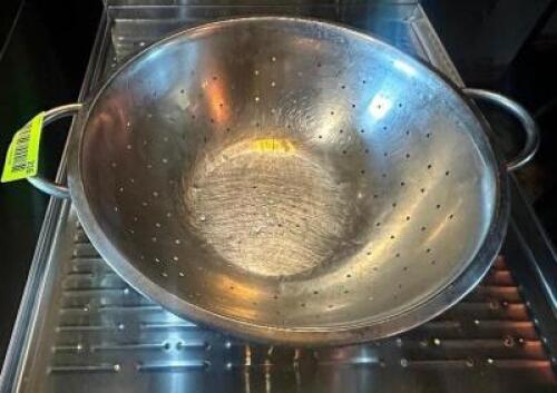 12" STAINLESS COLANDER