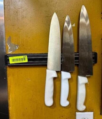 MAGNETIC KNIFE HOLDER WITH CONTENTS