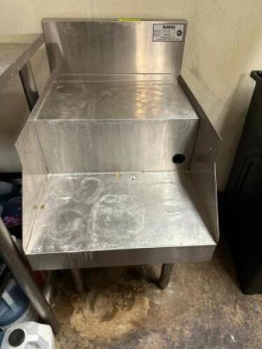 STAINLESS STEEL TABLE