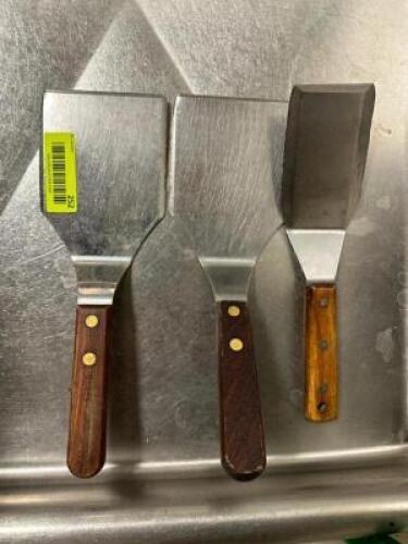 (3)- SPATULAS