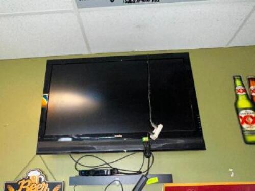 TV WITH WALL MOUNT