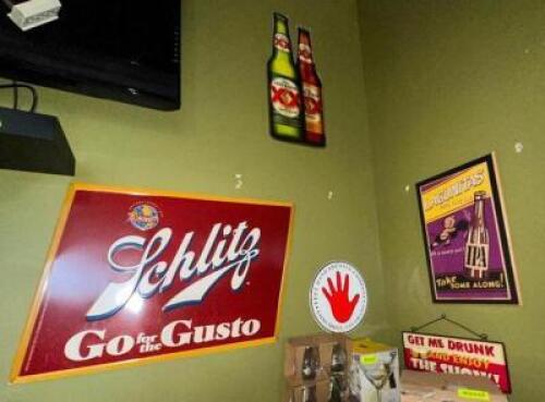 (5) - LIQUOR WALL DECORATIONS