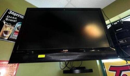TV WITH WALL MOUNT