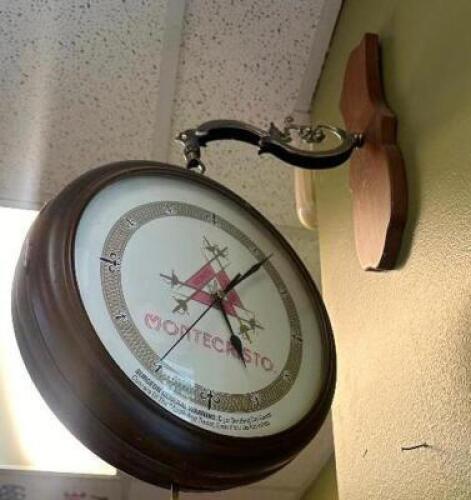 MONTECRISTO WALL CLOCK
