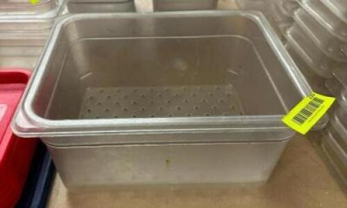 1/2 SIZE PLASTIC PAN WITH PERFORATED INSERT