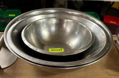 ASSORTED STAINLESS MIXING BOWLS