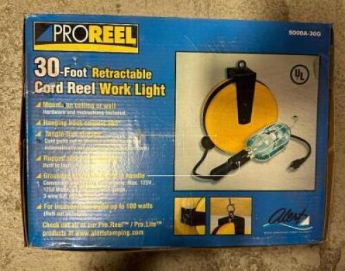 30' RETRACTABLE WORK LIGHT