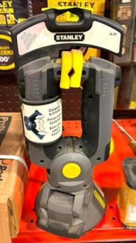 HEAVY DUTY CLAMPING FLASHLIGHT