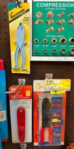 (4) FUSE PULLERS AND (2) CRIMPERS