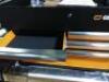 DESCRIPTION: (1) DRAWER CART TOOL STORAGE, PORTABLE BRAND/MODEL: GEARWRENCH #83168 INFORMATION: BLACK AND ORANGE, DAMAGED TOP SIZE: 32", 4 DRAWER RETA - 5