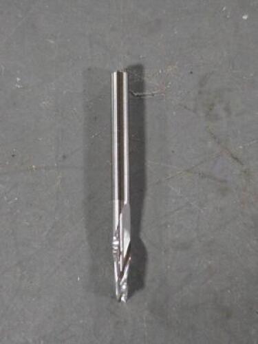 DESCRIPTION: (2) SOLID CARBIDE SQ END MILL BRAND/MODEL: HARVEY TOOL 961608 SIZE: 1/8" DIA 3/8" LOC RETAIL$: $93.60 QTY: 2