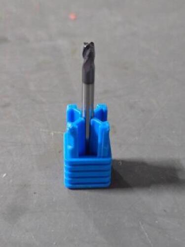 DESCRIPTION: (4) CORNER RADIUS END MILLS BRAND/MODEL: SGS 09260 SIZE: .1200" DIA .015 RAD RETAIL$: $128.48 QTY: 4