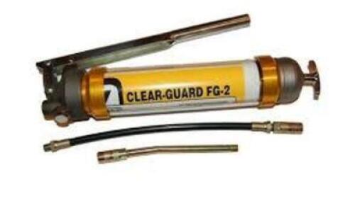 DESCRIPTION: (1) CLEAR GREASE GUN PISTOL BRAND/MODEL: LUBRIMATIC #44C496 SIZE: 14 OZ RETAIL$: $140.20 EA QTY: 1