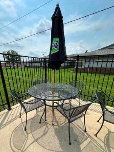 WROUGHT IRON PATIO SET WITH UMBRELLA