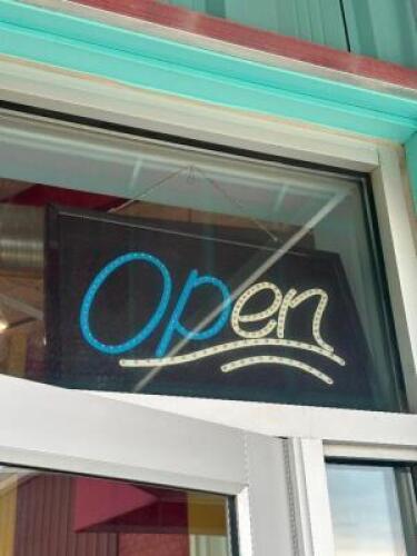 LIGHT UP OPEN SIGN