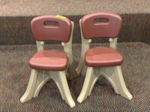 CHILDREN'S PLAY SET CHAIRS