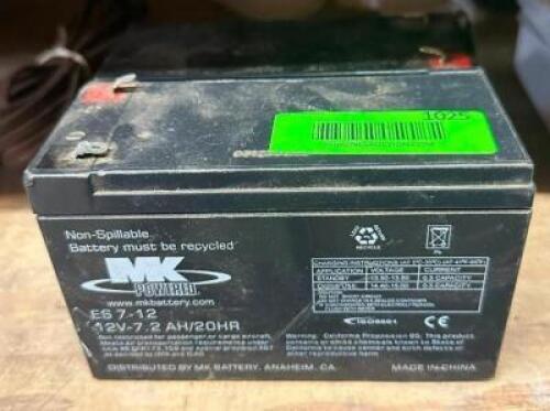 DESCRIPTION: (2) 12V BATTERIES BRAND/MODEL: MK POWERED EX 7-12 QTY: 2