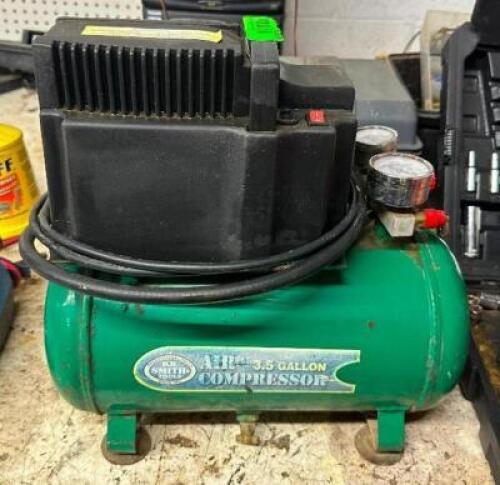 DESCRIPTION: 3.5 GALLON AIR COMPRESSOR BRAND/MODEL: H.B. SMITH TOOLS QTY: 1