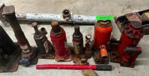 DESCRIPTION (6) ASSORTED BOTTLE JACKS THIS LOT IS: ONE MONEY QTY 1