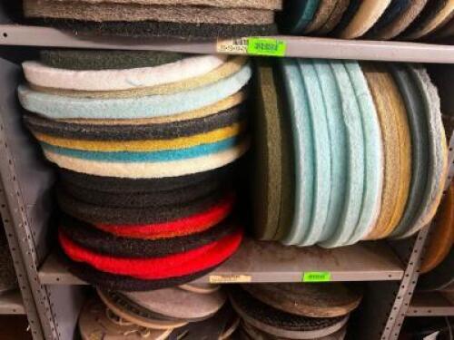 DESCRIPTION (1) LOT OF ASSORTED SCRUBBER PADS. THIS LOT IS: ONE MONEY QTY 1