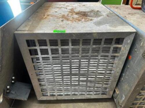 DESCRIPTION DIR EAZ 2000 PORTABLE COMMERCIAL AIR SCRUBBER BRAND / MODEL: PHANTOM 2000 QTY 1