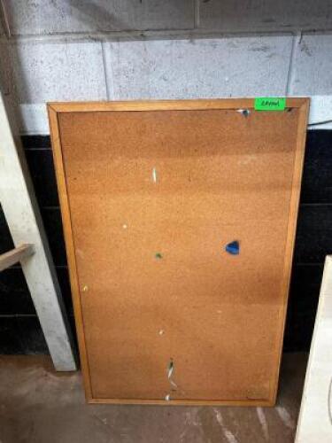 DESCRIPTION CORK BOARD QTY 1