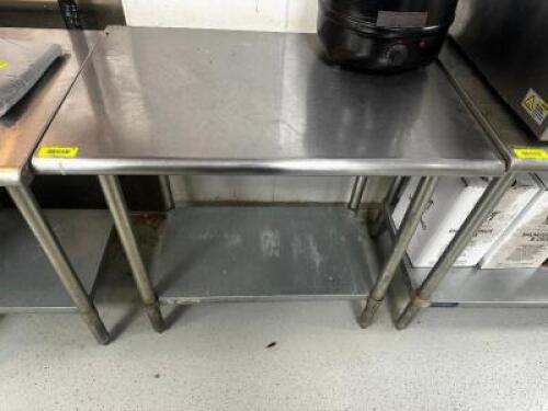 DESCRIPTION 36" X 24" STAINLESS TABLE SIZE 36" X 24" LOCATION KITCHEN QTY 1