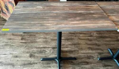 DESCRIPTION 48" X 30" COMPOSITE TABLE W/ SINGLE PUB BASE. BRAND / MODEL: BARSKY-FLEMING SIZE 42" TALL LOCATION BAR QTY 1