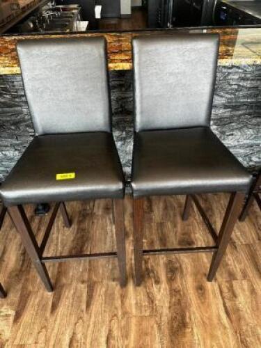 DESCRIPTION (2) BROWN PLEATHER 30" BAR STOOLS W/ WOODEN FRAMES. SIZE 30" THIS LOT IS: SOLD BY THE PIECE LOCATION BAR QTY 2
