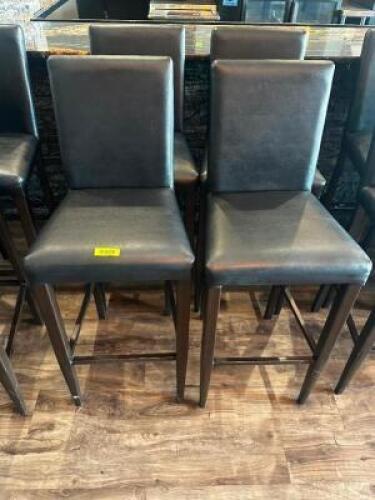 DESCRIPTION (4) BROWN PLEATHER 30" BAR STOOLS W/ WOODEN FRAMES. SIZE 30" THIS LOT IS: SOLD BY THE PIECE LOCATION BAR QTY 4