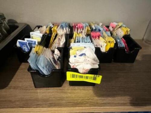 DESCRIPTION (1) LOT OF PLASTIC SUGAR CADDYS THIS LOT IS: ONE MONEY LOCATION BAR QTY 1