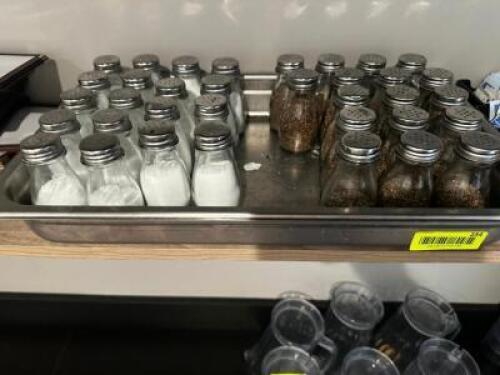 DESCRIPTION (1) LOT OF GLASS SALT AND PEPPER SHAKERS THIS LOT IS: ONE MONEY LOCATION BAR QTY 1