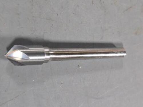DESCRIPTION: (4) CARBIDE COUNTERSINK BRAND/MODEL: ULTRA TOOL 91824 SIZE: 3/8" DIA 90* 1/4" SD RETAIL$: $112.40 QTY: 4