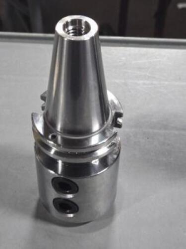 DESCRIPTION: (1) CAT40 END MILL HOLDER BRAND/MODEL: SHOPFORCET0419 SIZE: 1-1/2" HOLE 4" PROJ RETAIL$: $189.97 QTY: 1