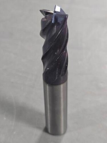 DESCRIPTION: (3) SOLID CARBIDFE SQ END MILL BRAND/MODEL: SONIC TOOLS PT4691 SIZE: 1/2" DIA 3" LOC RETAIL$: $264.48 QTY: 3