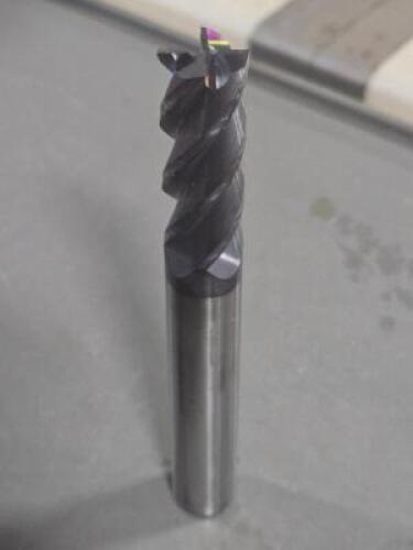 DESCRIPTION: (1) CARBIDE SQ END MILL BRAND/MODEL: ACCUPRO 87829826 SIZE: 3/4" DIA 2" LOC RETAIL$: $193.17 QTY: 1