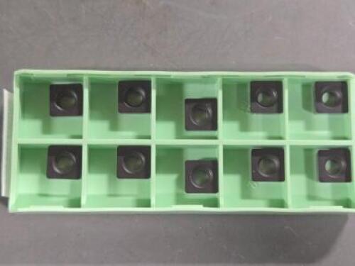 DESCRIPTION: (10) CARBIDE TURNING INSERTS BRAND/MODEL: WALTER SCMW09T308-RK6 WKK20S RETAIL$: $157.60 QTY: 10