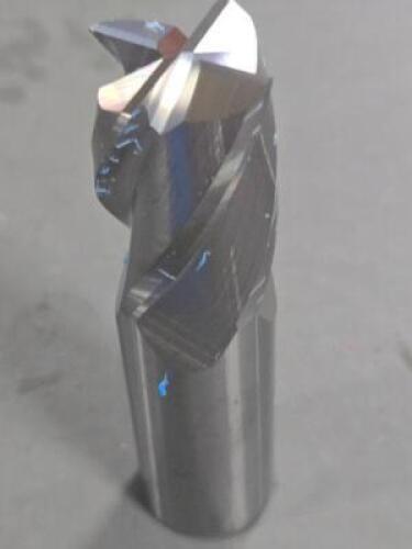DESCRIPTION: (1) CARBIDE CORNER RADIUS END MILL BRAND/MODEL: SGS 38101 SIZE: 1" DIA 1-1/2" LOC 0.0150" RAD RETAIL$: $380.55 QTY: 1