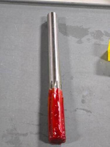 DESCRIPTION: (1) HSS SS/SF CHUCKING REAMER BRAND/MODEL: TITAN USA TR96019 SIZE: 0.0360" DIA QTY: 1