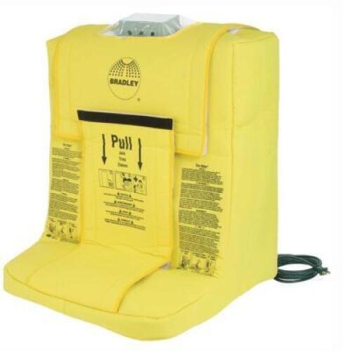DESCRIPTION: (1) GRAVITY FED PORTABLE EYEWASH STATION W/HEATER JACKET & CARTBRAND/MODEL: BRADLEYINFORMATION: CONTROLS WATER DOWN TO -10F TEMPS, LOCATED AT SHAPIRO METAL SUPPLYRETAIL$: $1,805.96SIZE: 19" X 22" X 24 3/8"QTY: 1