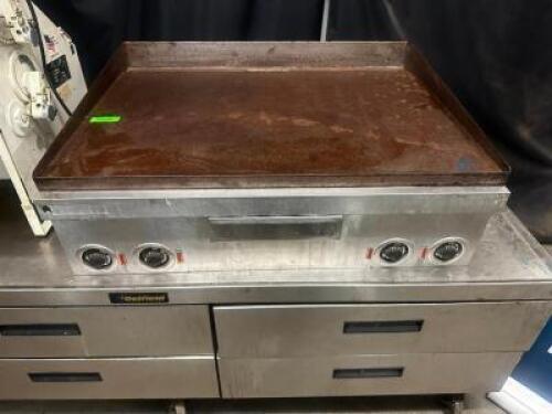 36" THERMOSTATIC ELECTRIC FLAT GRILL.