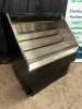 40" GRAB AND GO MERCHANDISER COOLER. - 3