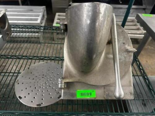 PELICAN HEAD ATTACHMENT.