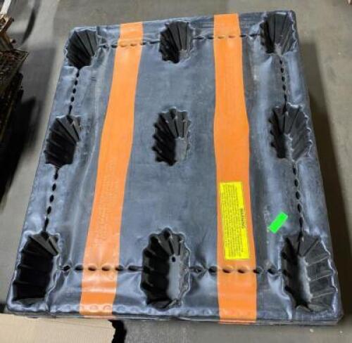 DESCRIPTION: (3) NESTABLE THERMOFORMED PALLET BRAND/MODEL: SHUERT INDUSTRIES/BA50-100 INFORMATION: BLACK & ORANGE/PLASTIC RETAIL$: 76.95 EACH SIZE: 39